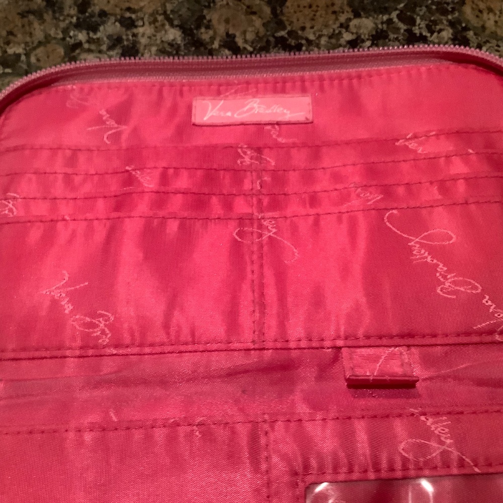 VERA BRADLEY WRISTLET WALLET PINK - Picture 5 of 8